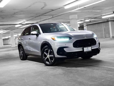 Certified 2023 Honda HR-V EX-L image 4