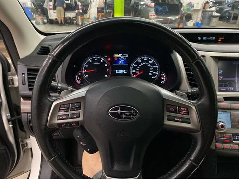 Used 2013 Subaru Outback 2.5i Limited AWD/4WD image 23