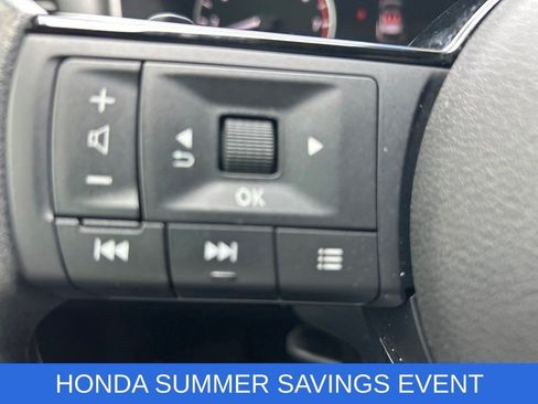Used 2023 Nissan Rogue SV FWD image 23