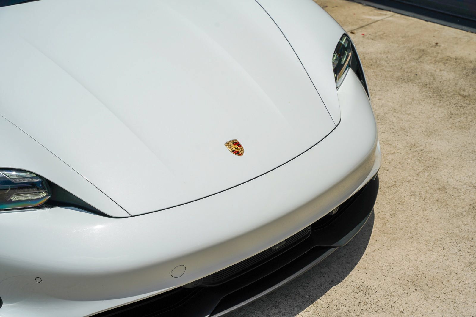 Used 2022 Porsche Taycan 4S AWD/4WD image 5