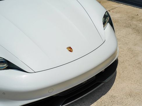 Used 2022 Porsche Taycan 4S AWD/4WD image 5