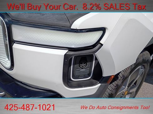 Used 2023 Rivian R1S Adventure AWD/4WD image 12