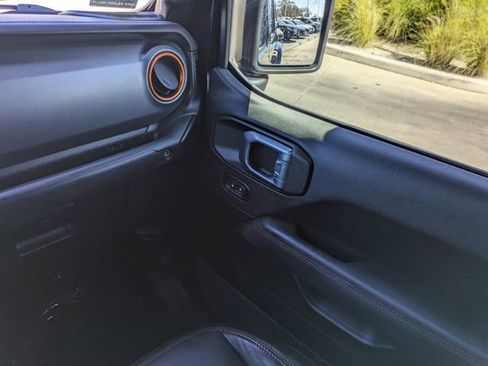 Used 2021 Jeep Gladiator Mojave image 18