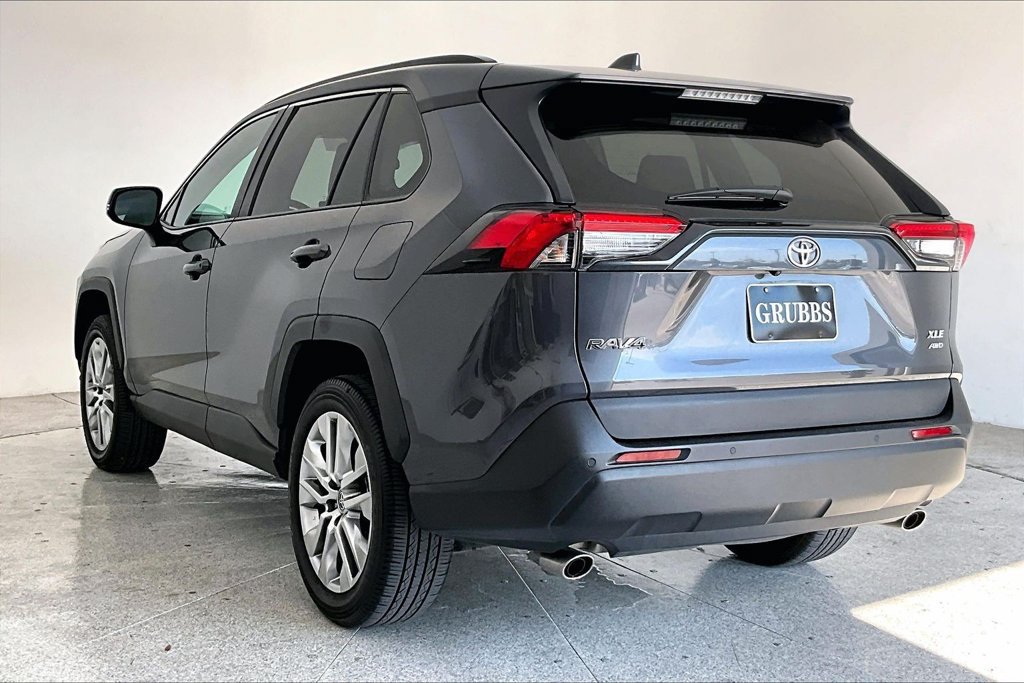 Used 2024 Toyota RAV4 XLE Premium w/ Weather Package AWD/4WD image 15
