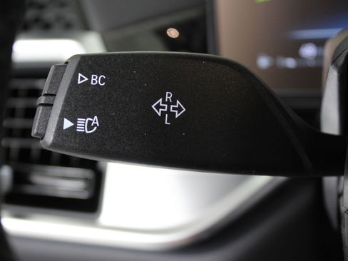 New 2026 BMW X5 sDrive40i image 30