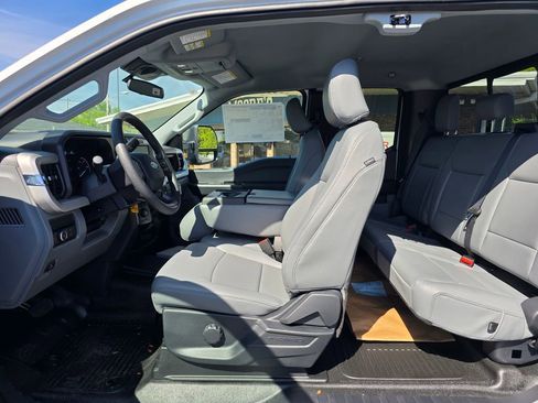 New 2026 Ford F350 XL AWD/4WD image 9