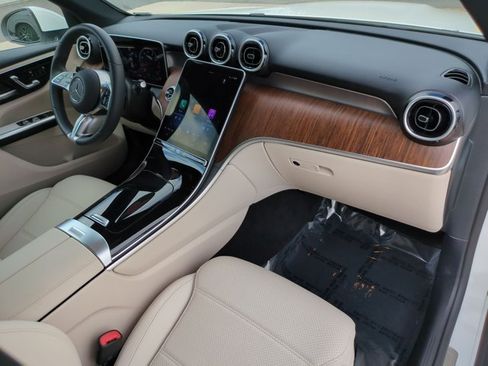 Certified 2026 Mercedes-Benz GLC 300 image 21