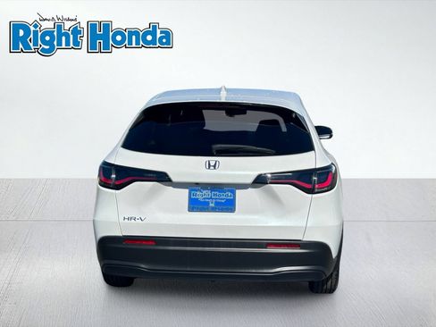 Certified 2026 Honda HR-V LX image 11