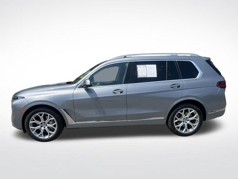 Used 2023 BMW X7 xDrive40i w/ Parking Assistance Package AWD/4WD image 2