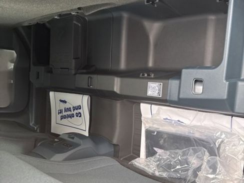 New 2025 Ford Maverick XLT w/ XLT Luxury Package image 14