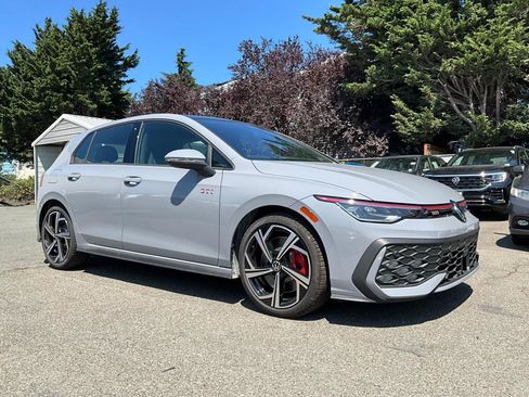 New 2026 Volkswagen GTI SE FWD image 2