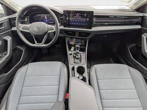 New 2025 Volkswagen Jetta SE image 14