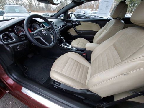 Used 2018 Buick Cascada Premium image 7