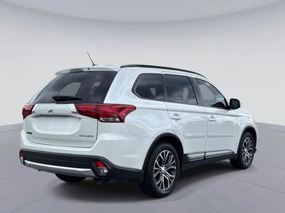 Used 2016 Mitsubishi Outlander SEL