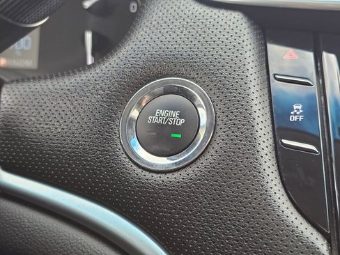 Used 2018 Cadillac XTS Luxury image 10