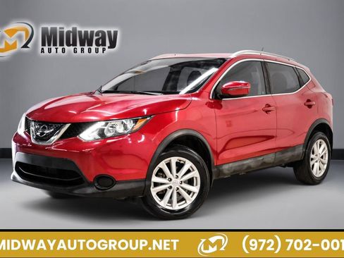 Used 2018 Nissan Rogue Sport SV FWD image 1