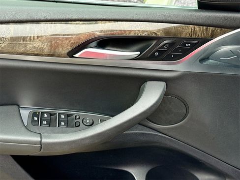 Used 2019 BMW X3 xDrive30i image 18