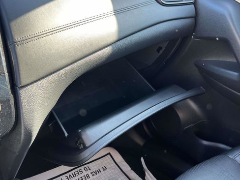 Used 2020 Nissan Rogue SL w/ Premium Package image 38