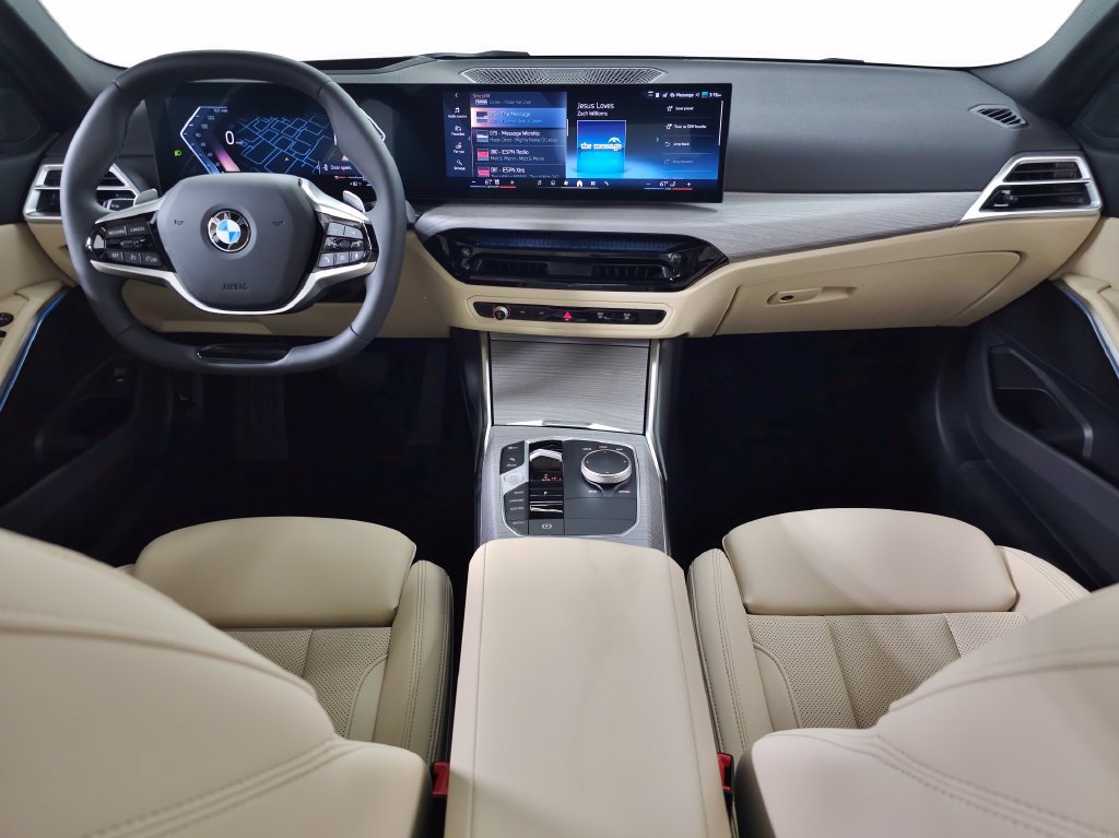 Used 2026 BMW 330i xDrive Sedan w/ Premium Package AWD/4WD image 13