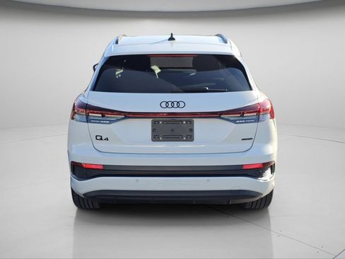 Used 2023 Audi Q4 e-tron Premium w/ Convenience Package image 24