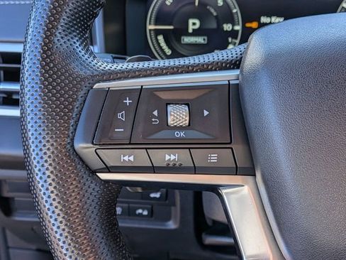 Used 2023 Mitsubishi Outlander SEL image 17