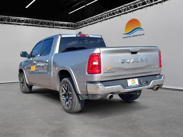 Used 2025 RAM 1500 Laramie AWD/4WD image 7