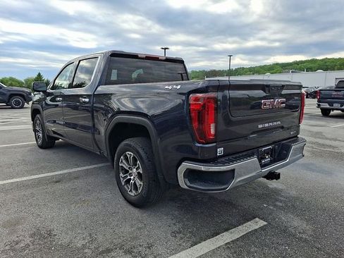 Used 2025 GMC Sierra 1500 SLT AWD/4WD image 4