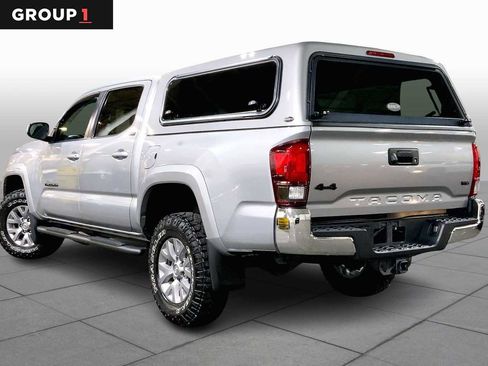 Used 2019 Toyota Tacoma SR5 image 11