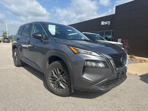 Used 2021 Nissan Rogue S FWD image 2