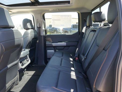 New 2026 Ford F250 Lariat w/ Black Appearance Package AWD/4WD image 15