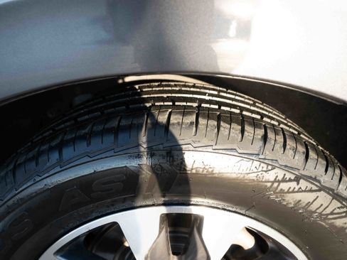 Used 2024 Honda Odyssey EX-L image 31