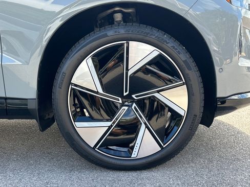 New 2025 Volvo EX90 Plus image 7