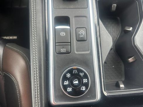 Used 2023 Nissan Pathfinder Platinum AWD/4WD image 48