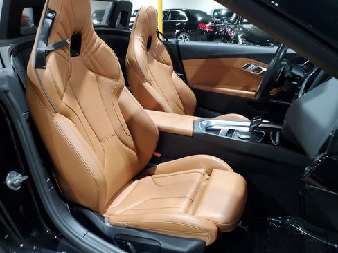 Used 2021 BMW Z4 sDrive30i w/ Premium Package RWD image 14