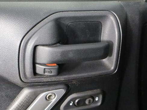 Used 2012 Jeep Wrangler Unlimited Sahara w/ Connectivity Group AWD/4WD image 20