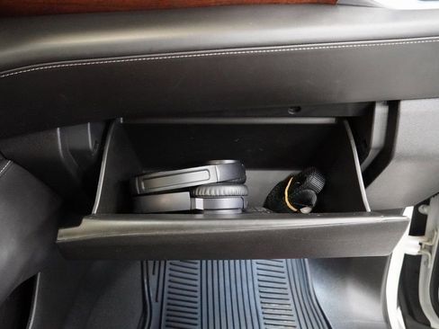 Used 2023 GMC Yukon Denali Ultimate image 43