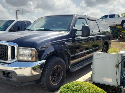 Used 2000 Ford Excursion XLT RWD image 1
