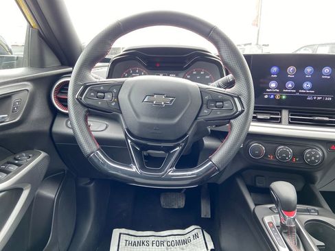 Used 2024 Chevrolet Trax RS w/ Sunroof Package image 20