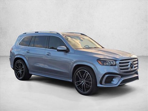 New 2026 Mercedes-Benz GLS 450 4MATIC image 6