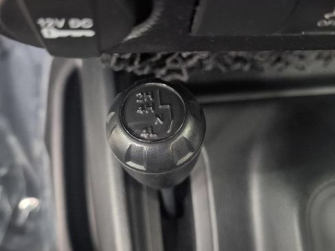 Used 2016 Jeep Wrangler Sport AWD/4WD image 14