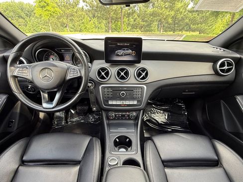 Used 2018 Mercedes-Benz CLA 250 image 23