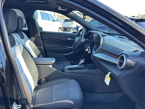 New 2026 Chevrolet Trax RS w/ Sunroof Package image 10