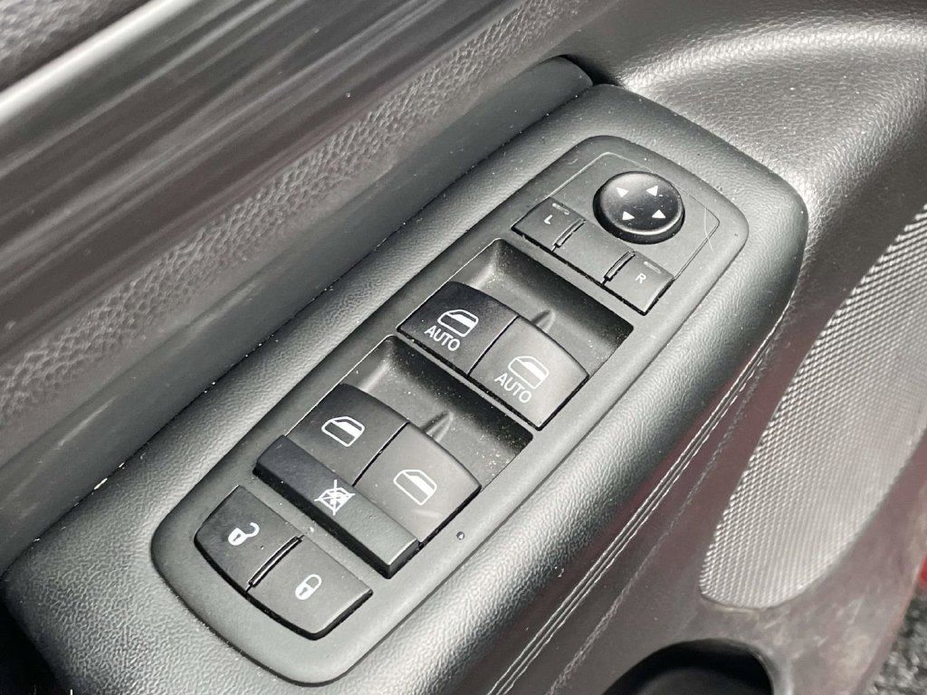 Certified 2020 Jeep Grand Cherokee Altitude AWD/4WD image 21