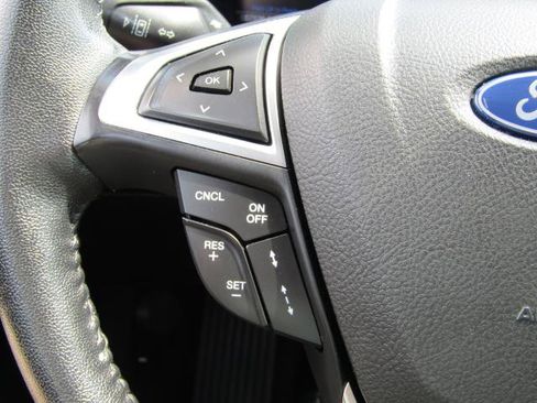 Certified 2020 Ford Fusion SEL FWD image 18