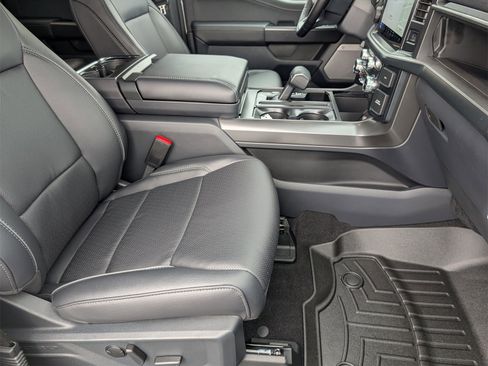 New 2025 Ford F150 Lariat w/ Equipment Group 501A Mid image 29