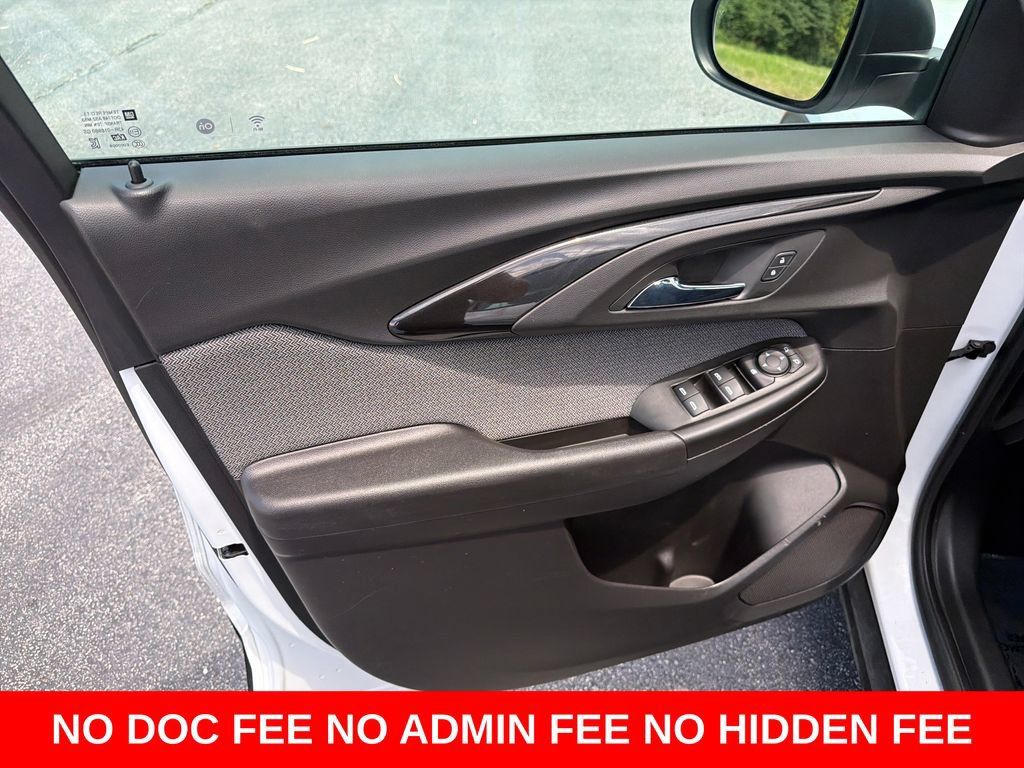 Used 2021 Chevrolet TrailBlazer LS AWD/4WD image 11
