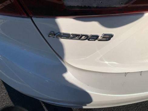 Used 2016 MAZDA MAZDA3 i Sport w/ Preferred Equipment Package image 4