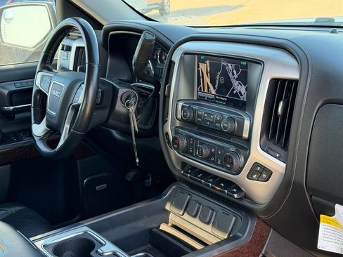 Used 2017 GMC Sierra 1500 SLT RWD image 41
