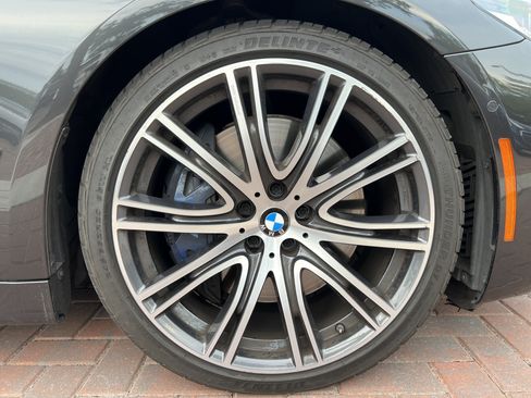 Used 2020 BMW M550i xDrive w/ Executive Package AWD/4WD image 13