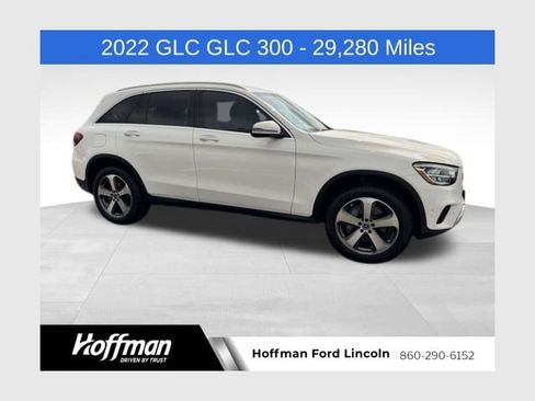 Used 2022 Mercedes-Benz GLC 300 4MATIC image 1